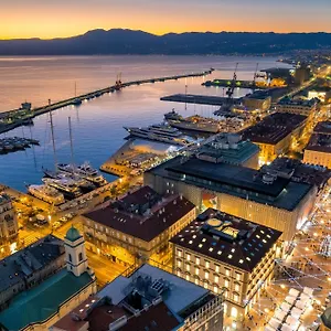 Area2 Center Luxury Rijeka